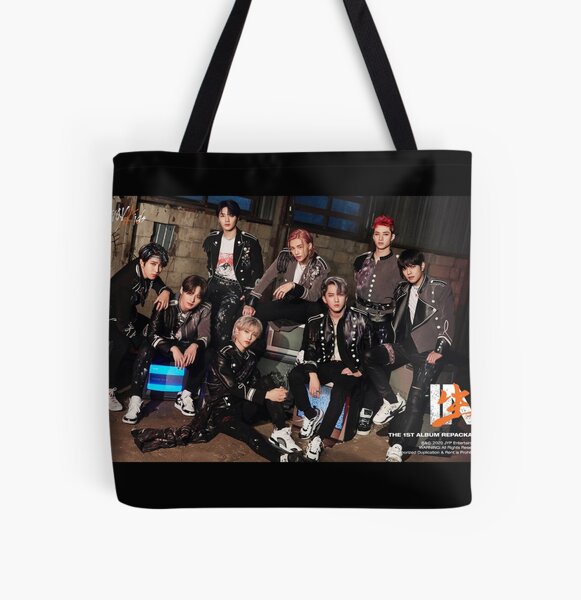 Stray Kids Back Door IN LIFE 2 SKZ 3RACHA 스트레이키즈 All Over Print Tote Bag RB0508 product Offical Stray Kids Merch
