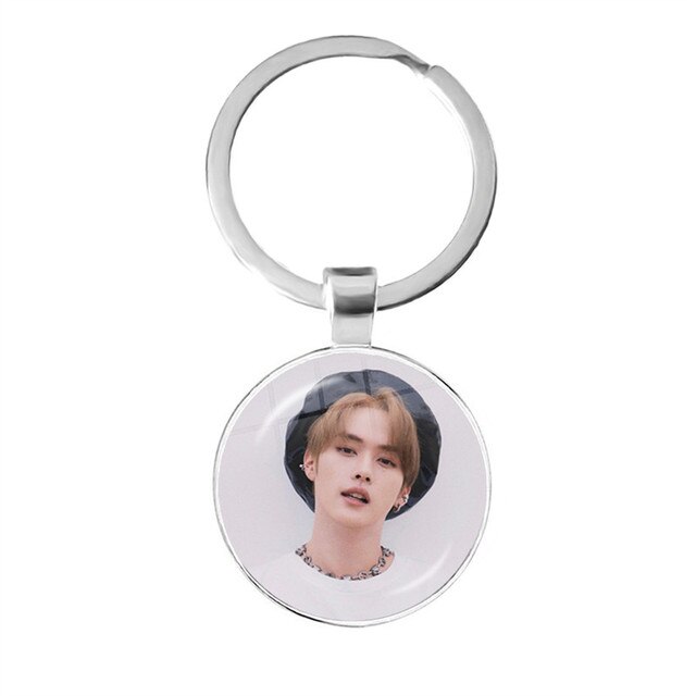 KPOP Stray Kids 2022 Glass Dome Keychain Jewelry Pendant Backpack Decorative Accessories Cosplay Fans Gift 9.jpg 640x640 9 - Stray Kids Store