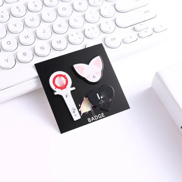 Stray Kids Pins SKZ small animal support stick brooch three pieces Stray Kids Pins - Image 5